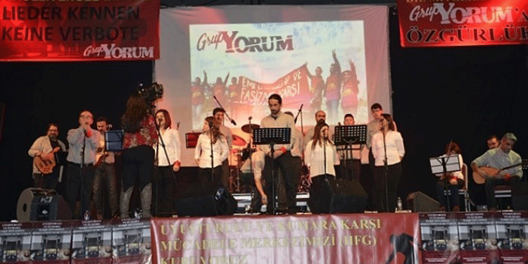 Grup Yorum üyelerinin gözaltı süresi uzatıldı Grup Yorum üyelerinin gözaltı süresi uzatıldı