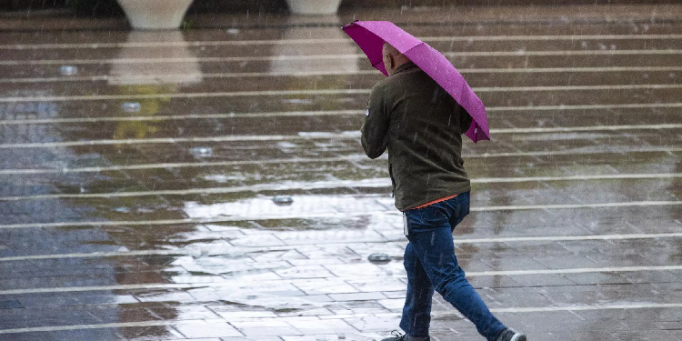 Meteoroloji’den İstanbul ve İzmir dahil 14 kente turuncu ve sarı uyarı Meteoroloji’den İstanbul ve İzmir dahil 14 kente turuncu ve sarı uyarı