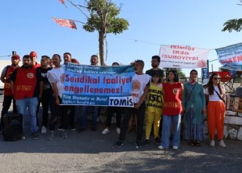 Plasmek işçileri 4 talep için direnişte
