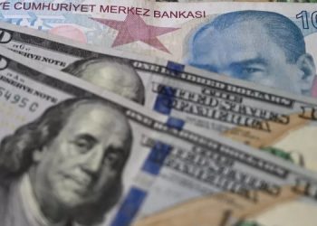 Dolarda günün ilk rakamları nasıl?
