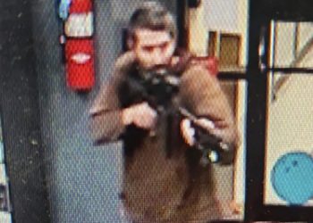 ABD’deki silahlı saldırıda çok sayıda can kaybı ve yaralı var: Saldırgan aranıyor