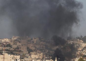 İsrail, mülteci kampını vurdu: En az 100 kişi hayatını kaybetti