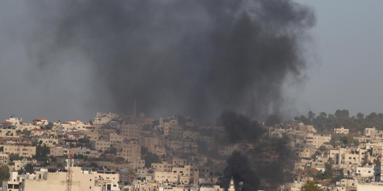 İsrail, mülteci kampını vurdu: En az 100 kişi hayatını kaybetti İsrail, mülteci kampını vurdu: En az 100 kişi hayatını kaybetti