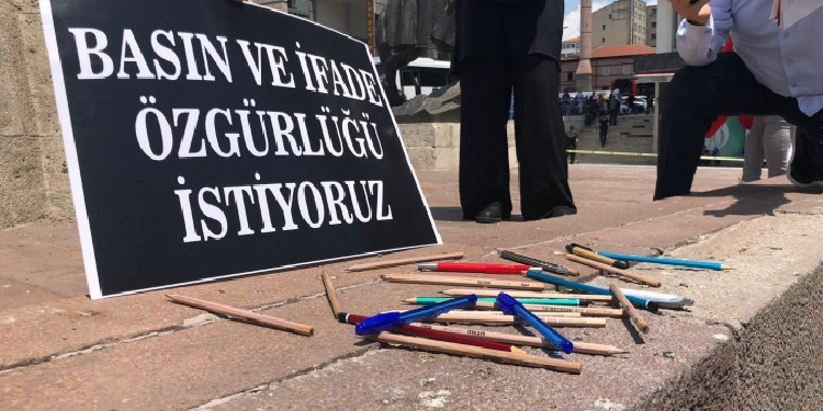 Sansür yasası sonrası basın özgürlüğü “vahim” kategorisinde Sansür yasası sonrası basın özgürlüğü “vahim” kategorisinde