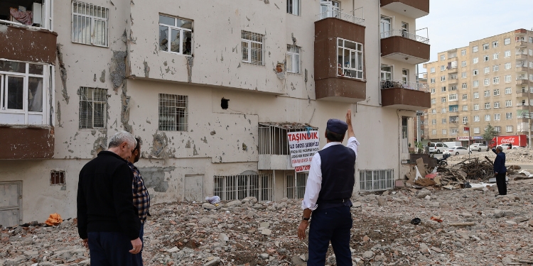 ‘Yıkımda hasar gören bina onarılmıyor’ iddiası ‘Yıkımda hasar gören bina onarılmıyor’ iddiası