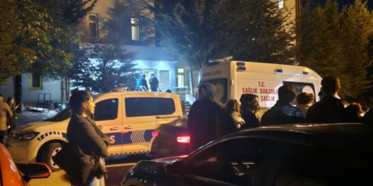 Hacettepe Üniversitesi yurdunda bir öğrenci yaşamını yitirmiş halde bulundu Hacettepe Üniversitesi yurdunda bir öğrenci yaşamını yitirmiş halde bulundu