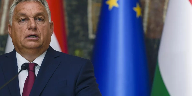 Batı basını: Orban, AB’nin Ukrayna politikası nedeniyle Kiev’e yardımı engellemekle tehdit etti Batı basını: Orban, AB’nin Ukrayna politikası nedeniyle Kiev’e yardımı engellemekle tehdit etti