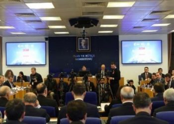 ‘AKP kendisine hizmet edecek bir dinsel eğitim sistemi inşa etti’ ‘AKP kendisine hizmet edecek bir dinsel eğitim sistemi inşa etti’