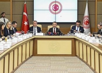 İsveş’in NATO’ya katılım protokolünün onayı için bekleme kararı