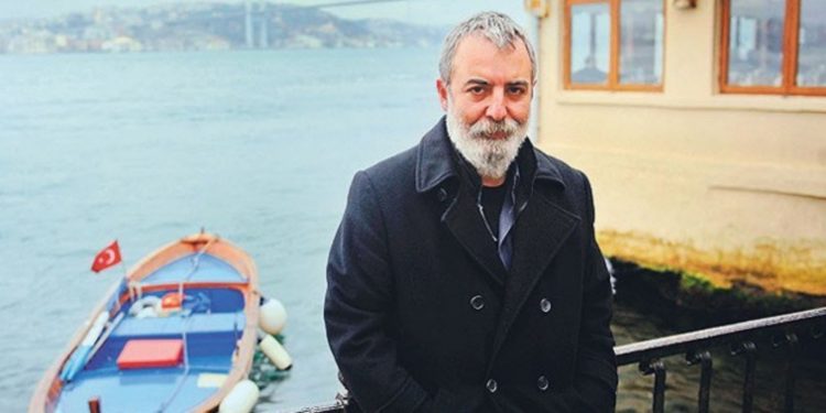 “Barışa Çağrı” imzacısı oyuncu Alkaya: İkna olanlar gizlenmemeli, destek göstermeli