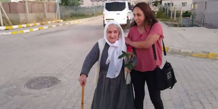 ATK raporuyla 81 yaşındaki Özer tekrar cezaevine girecek ATK raporuyla 81 yaşındaki Özer tekrar cezaevine girecek