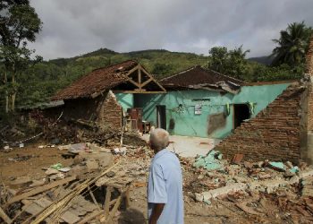 Endonezya sallanıyor: Art arda 6,7 ve 7,1 büyüklüğünde depremler meydana geldi