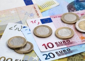 Euro tüm zamanların rekorunu kırdı