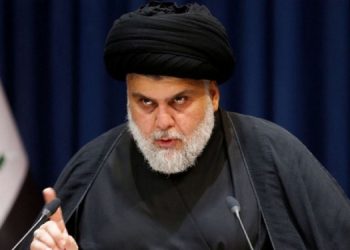 Mukteda es-Sadr, örgütünü feshettiğini duyurdu Mukteda es-Sadr, örgütünü feshettiğini duyurdu