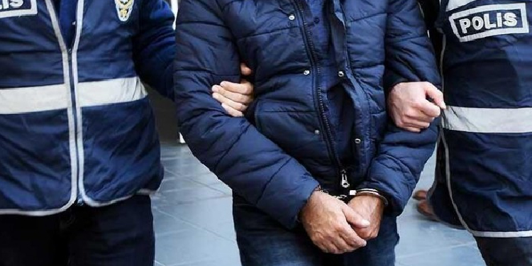 İzmir’de Jin Art Huner ve TUHAYDER’e baskın İzmir’de Jin Art Huner ve TUHAYDER’e baskın