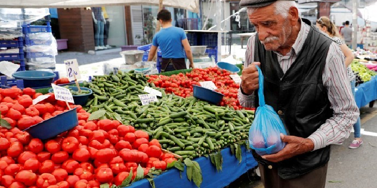TÜRK-İŞ açlık ve yoksulluk rakamlarını açıkladı TÜRK-İŞ açlık ve yoksulluk rakamlarını açıkladı
