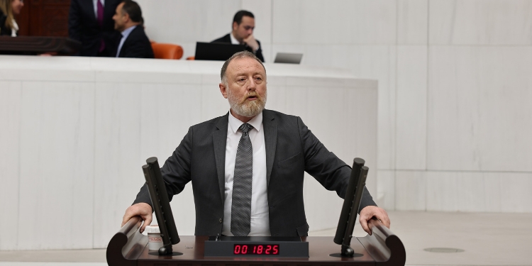 Temelli: Siyasi mahpuslar açlık grevi ile sizi uyarıyorlar Temelli: Siyasi mahpuslar açlık grevi ile sizi uyarıyorlar