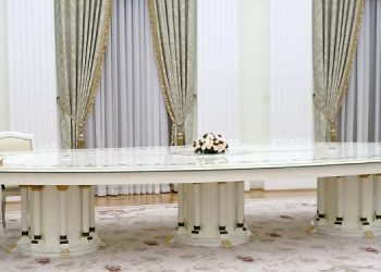 Fransa Cumhurbaşkanı Macron: Putin ile konuşmaya hazırım