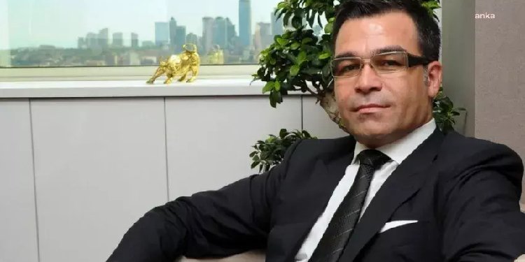 Borsacı Nihat Özçelik’in de aralarında bulunduğu 8 kişi gözaltına alındı Borsacı Nihat Özçelik’in de aralarında bulunduğu 8 kişi gözaltına alındı