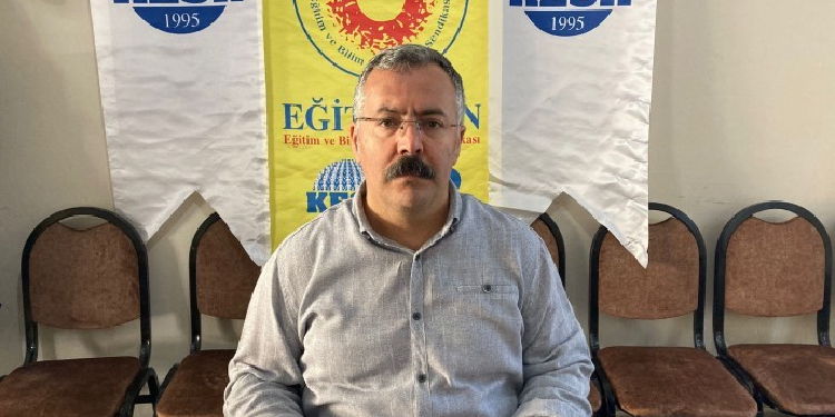 İzmir’de 941 öğretmen istekleri dışında başka okullara gönderildi İzmir’de 941 öğretmen istekleri dışında başka okullara gönderildi