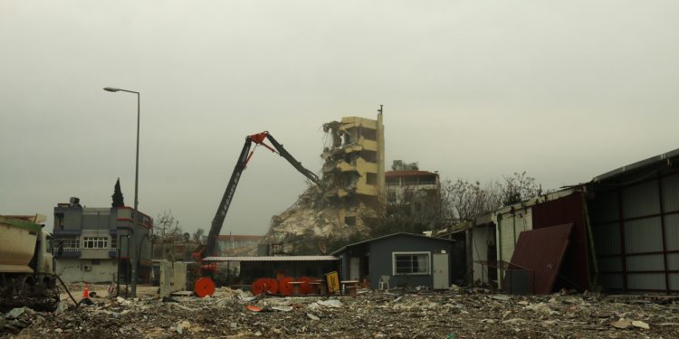 Bir yıl geçti: Ne yaralar sarıldı ne sözler tutuldu Bir yıl geçti: Ne yaralar sarıldı ne sözler tutuldu