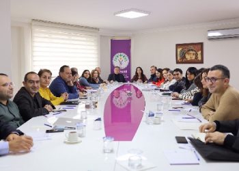 2 gün süren DEM Parti MYK’si sona erdi 2 gün süren DEM Parti MYK’si sona erdi