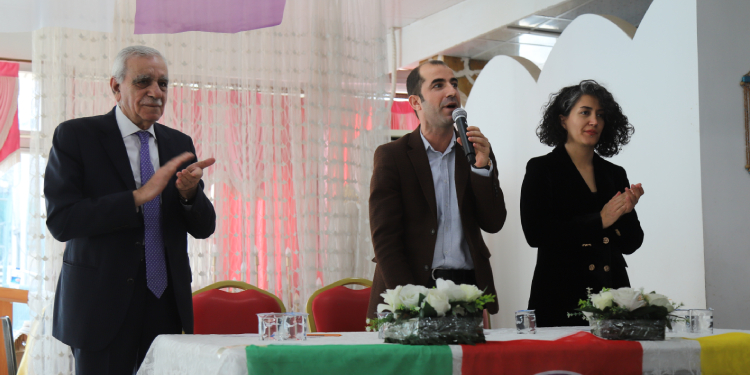 DEM Parti’nin Mardin Büyükşehir Belediyesi adayları belli oldu DEM Parti’nin Mardin Büyükşehir Belediyesi adayları belli oldu