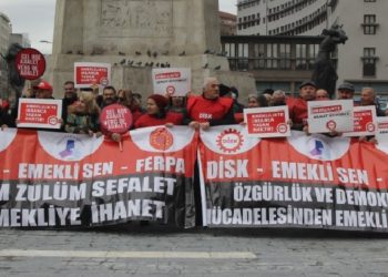 “Yıl 2024, mevsim kış, emekliler sokakta”