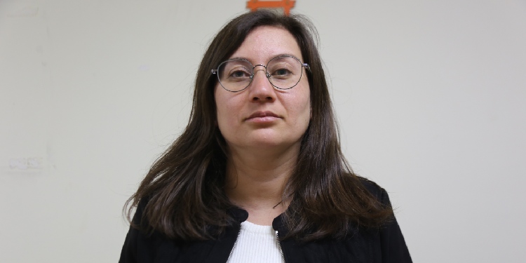 Burcugül Çubuk: 16 yaşındaki çocuk cezaevine çıplak arandı Burcugül Çubuk: 16 yaşındaki çocuk cezaevine çıplak arandı