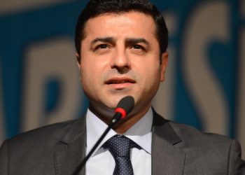 Selahattin Demirtaş: Halkın kafasını karıştırmaya çalışanlara prim vermeyelim