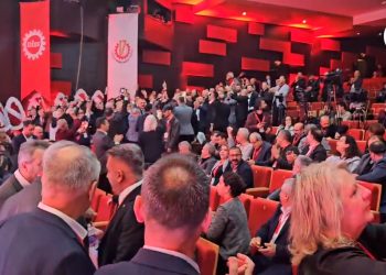 DİSK 17’nci genel kurulunu gerçekleştiriyor