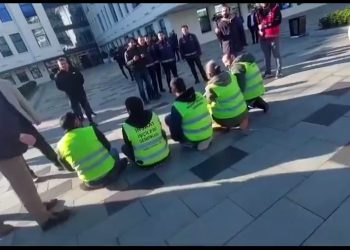 Gasp edilmek istenen haklarını isteyen inşaat işçilerine gözaltı
