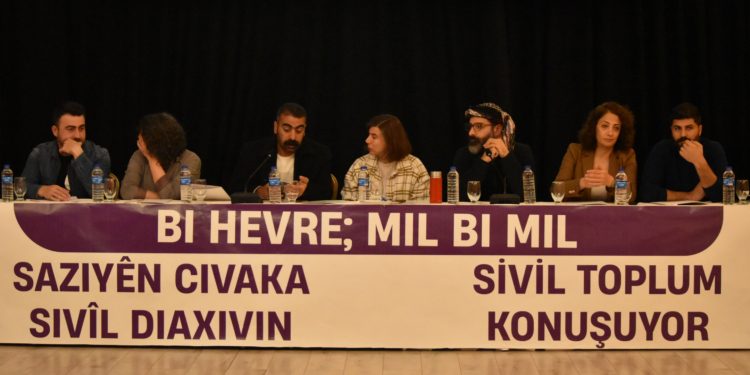 Amed adayları gençlerle buluştu: Birlikte başaracağız Amed adayları gençlerle buluştu: Birlikte başaracağız