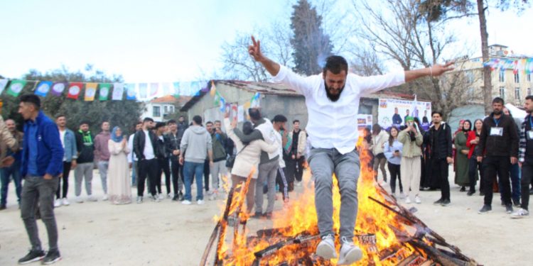 Gökçeada’da Newroz kutlaması
