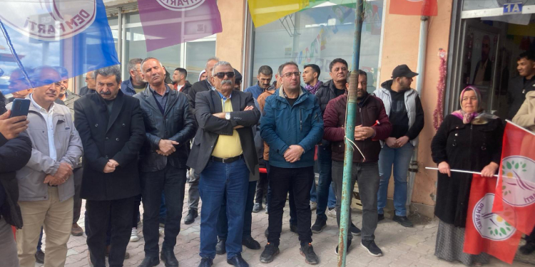 DEM Parti’den forum ve seçim bürosu açılışları DEM Parti’den forum ve seçim bürosu açılışları