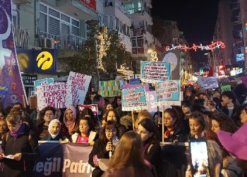 İzmir’de kadınlar Feminist Gece Yürüyüşü’nde buluşacak