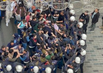 İsrail protestosunda polis şiddeti