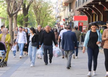 Siirtliler kayyım tahribatının ortadan kaldırılmasını bekliyor