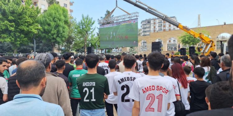 Amedspor’un “şampiyonluk” maçı başladı