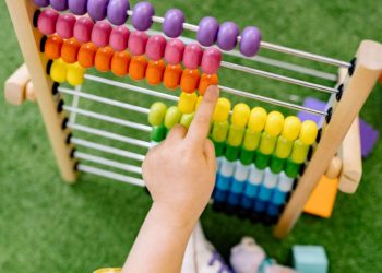 MEB’in okul öncesi taslağından “milli kültür”, “aile kurumu” ve “eşarp” çıktı