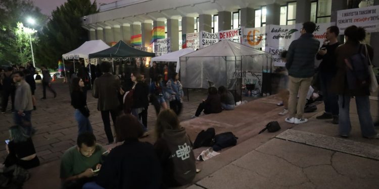 ODTÜ’lülerin eylemi 6’ncı gününde