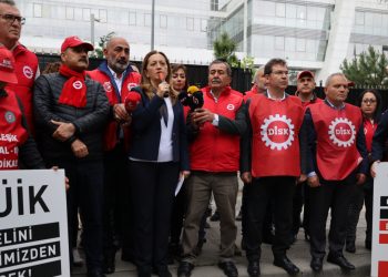 TÜİK önünden seslendiler: Gerçek rakamları açıklayın