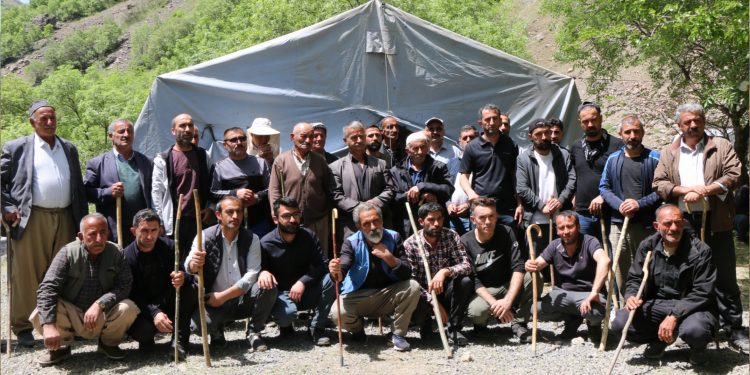 13 gündür madenlere karşı eylemdeler