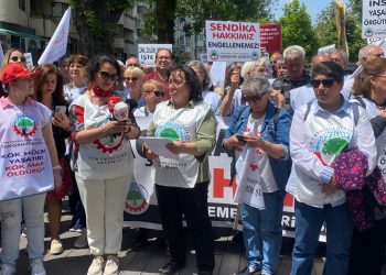 Emeklilerden “açlığa ve sefalete hayır” mitingi