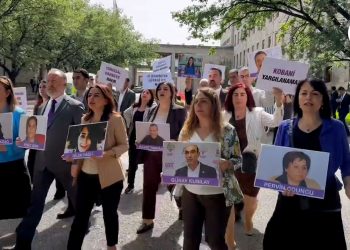 DEM Parti’den Kobane kararı için Meclis’te eylem