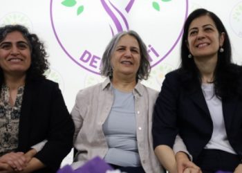 Tahliye edilen siyasetçiler bir arada: Demokrasiyi inşa zamanı