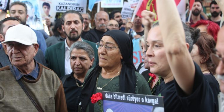 Ethem Sarısülük vurulduğu yerde anıldı