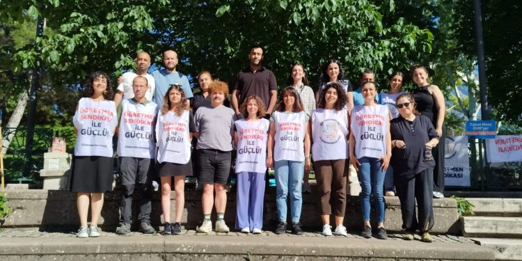 Öğretmenlerin nöbeti bayramda da devam etti