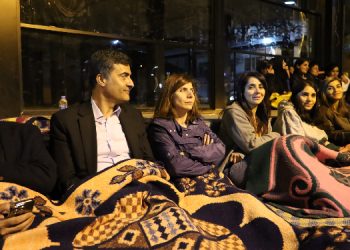 Hakkari’de  irade gaspına karşı sabaha kadar nöbet