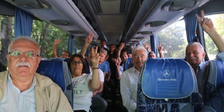 Kayyıma “dur” demek için yola çıktılar Kayyıma “dur” demek için yola çıktılar